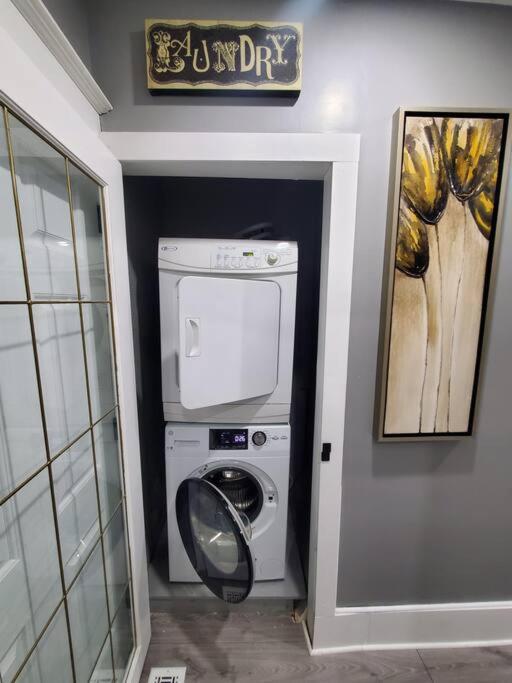 Private & Comfortable Full House Near Royal Alexandra Hospital Stadium Downtown & Mall Access Apartment *