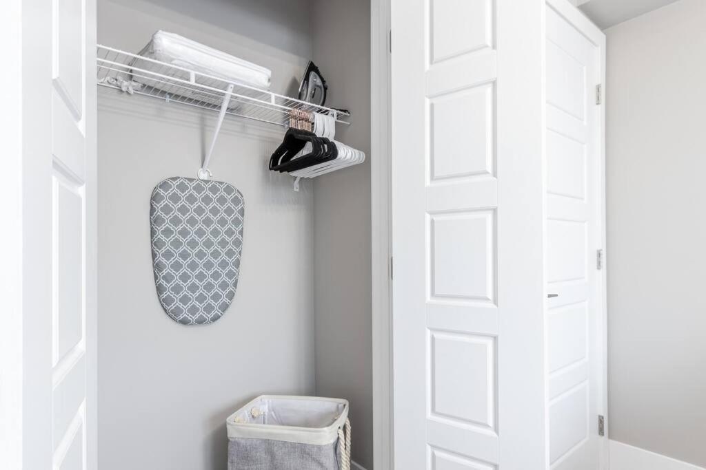 Modern & Stylish 1-bedroom Unit Apartment Edmonton