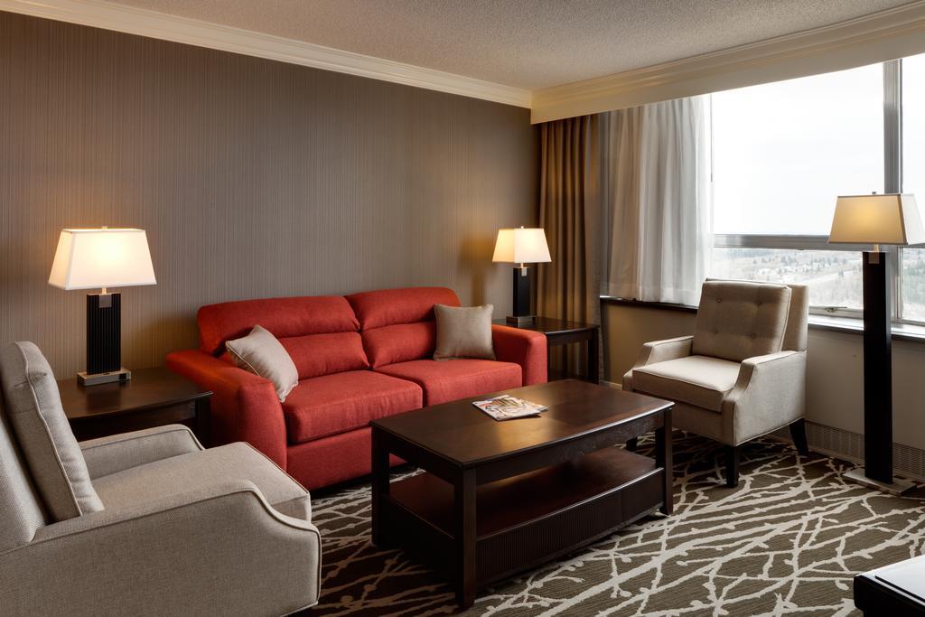 Hotel Chateau Lacombe