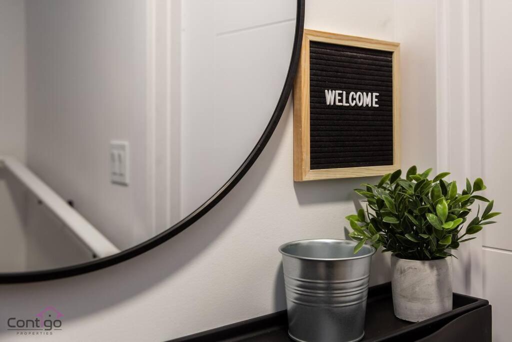 Luxe New York Style Bsmt Suite, Near Dt & Wem, King Bed, Wifi * Edmonton