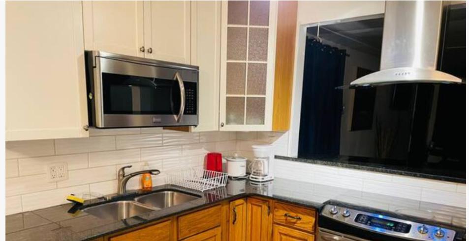 Private With Tv, Wifi, Netflix, Parking Homestay