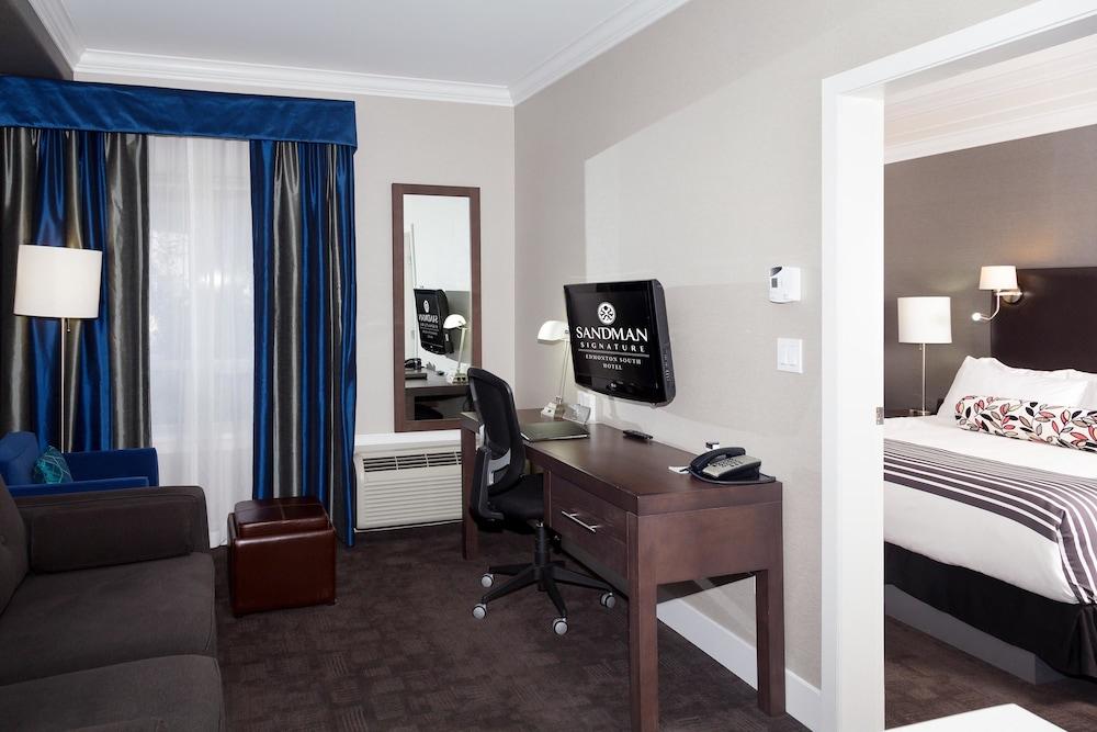 Sandman Signature South Hotel