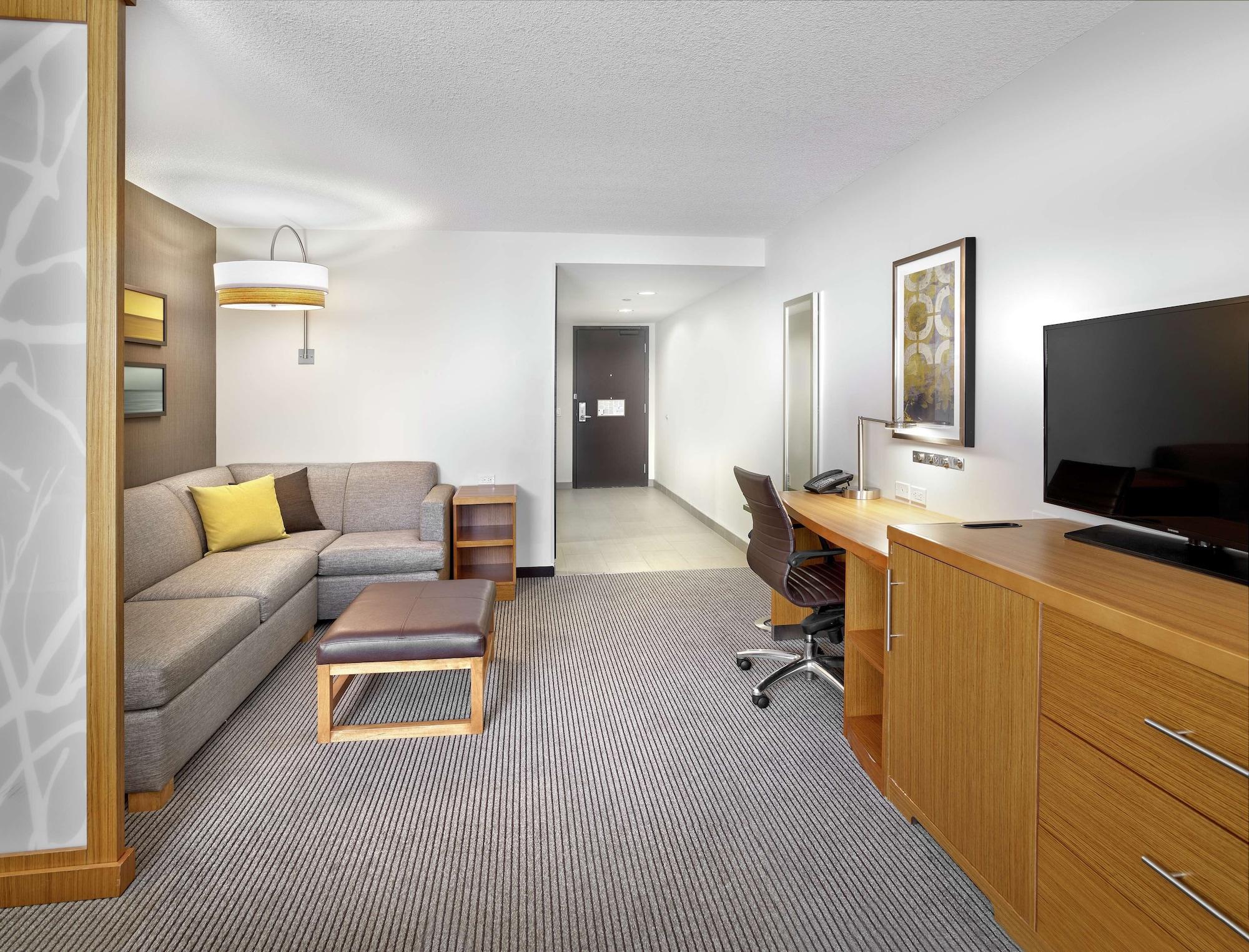 Doubletree By Hilton Downtown Hotel