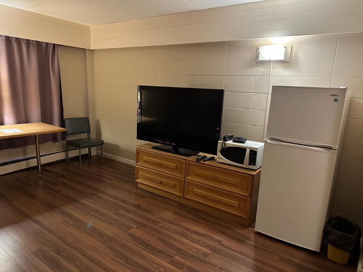 Rundle And Suites Hotel 2*