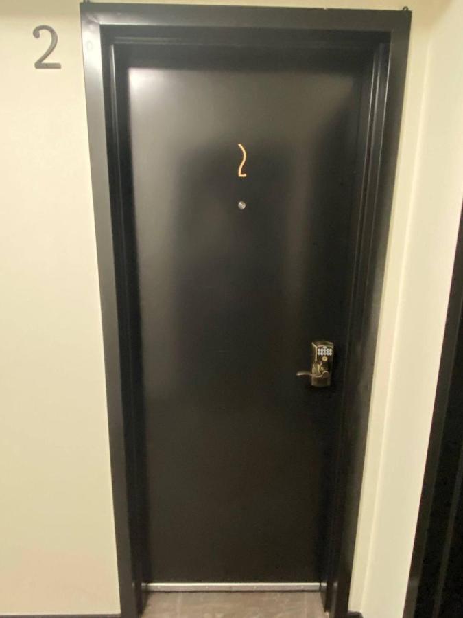 Brand New Dt 1 Bedroom Close To Edmonton, Canada *