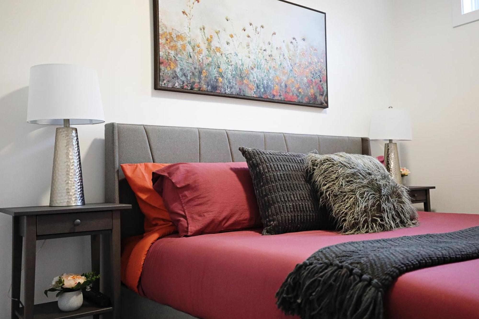Stylish Retreat With King Bed, Long Stays, Wem, Disney+ Holiday home