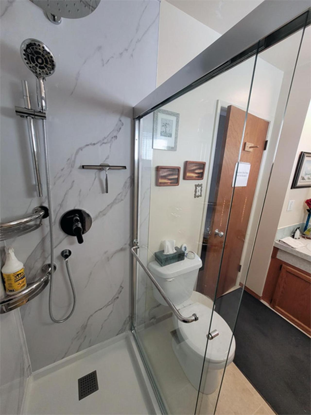 Bed & Breakfast The Dewberry Edmonton