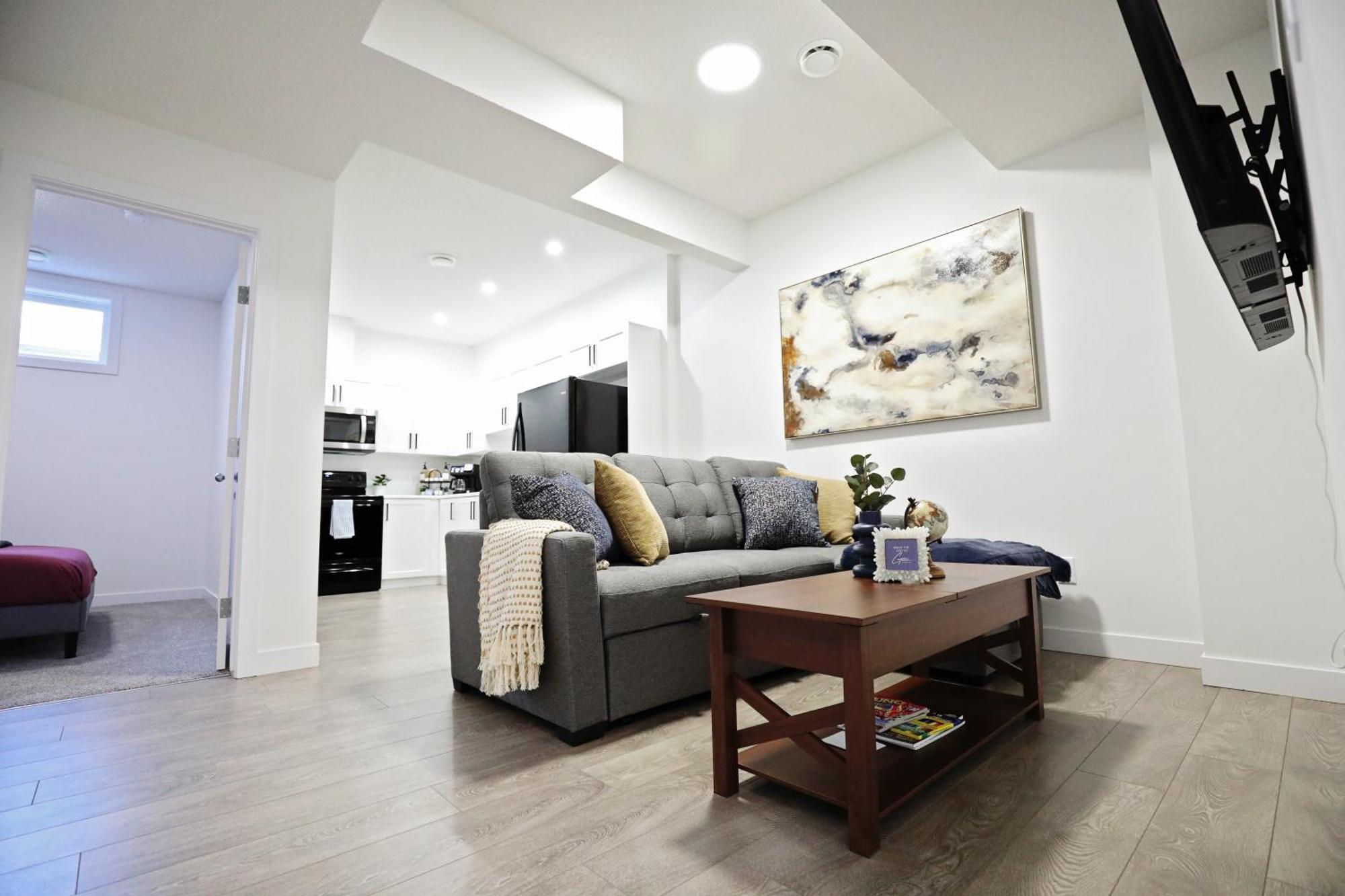 Holiday home Stylish Retreat With King Bed, Long Stays, Wem, Disney+ *