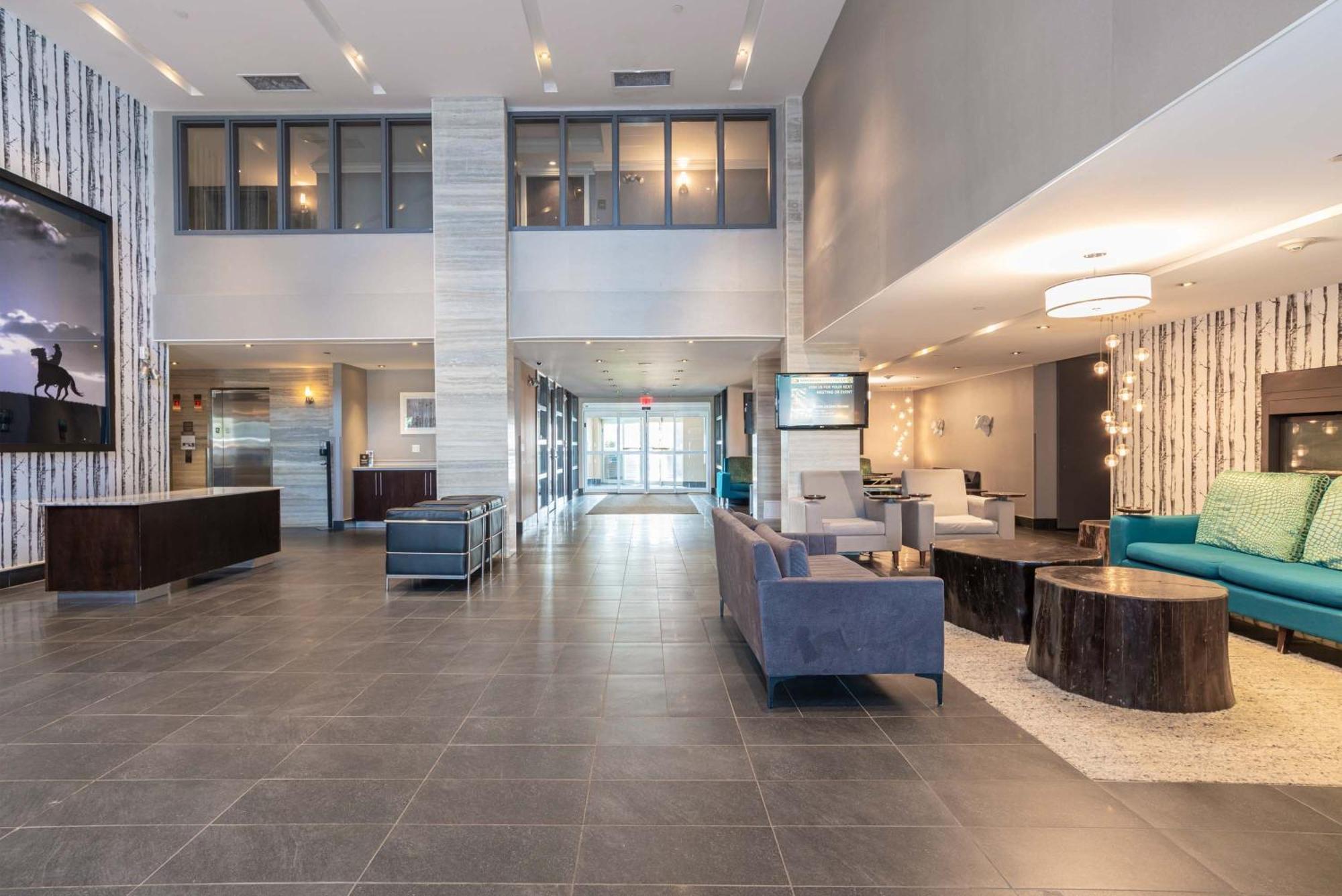 Sandman Signature South 4*