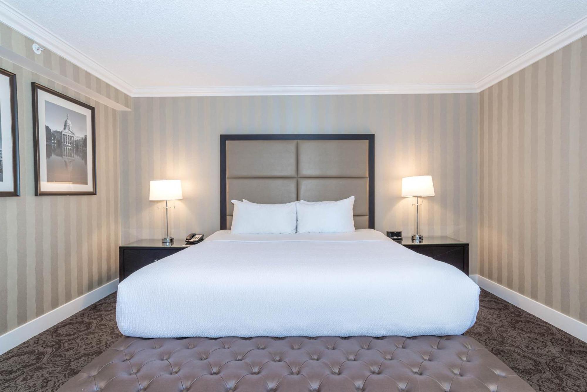 Sandman Signature Downtown Hotel 4*