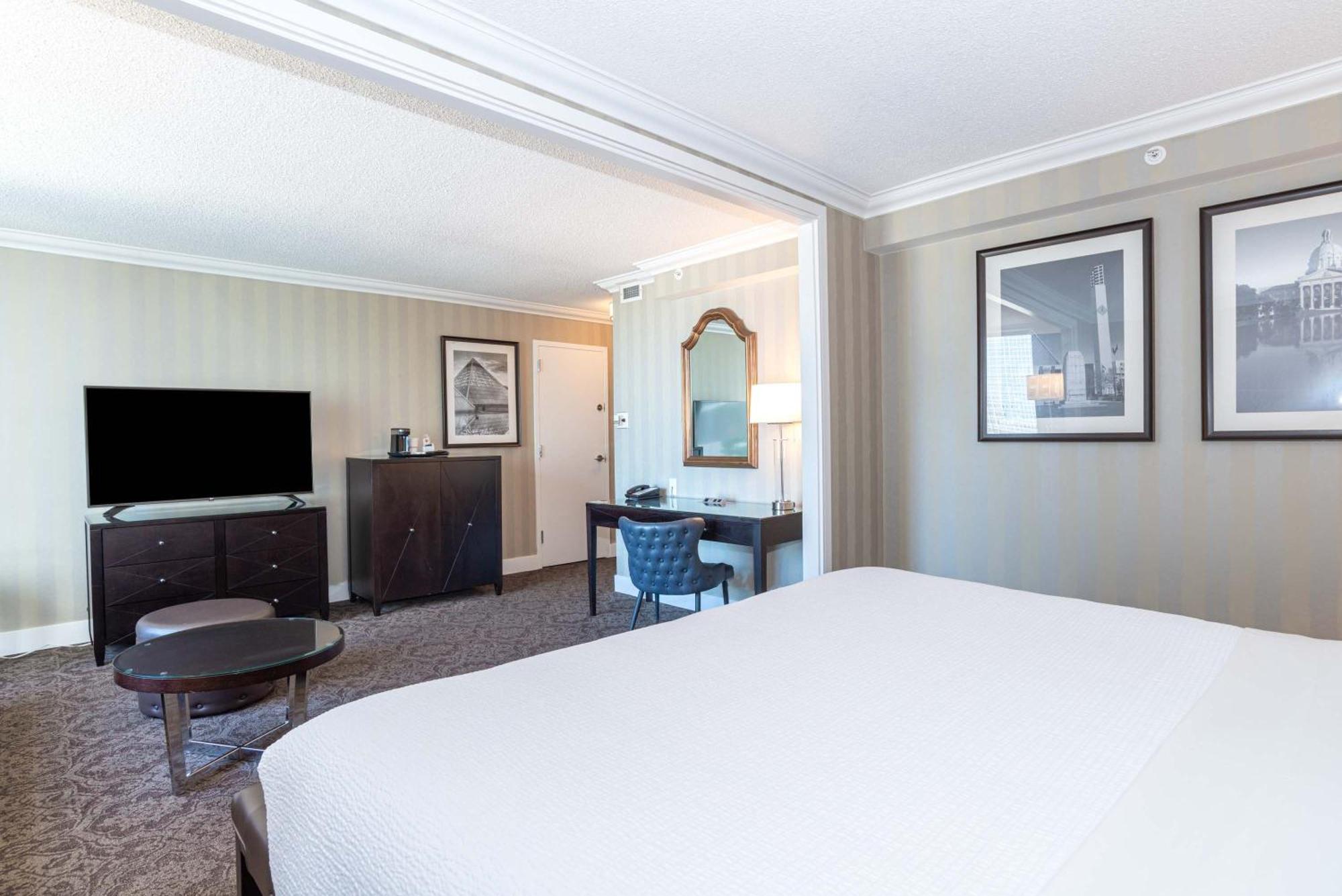 Sandman Signature Downtown Hotel Edmonton
