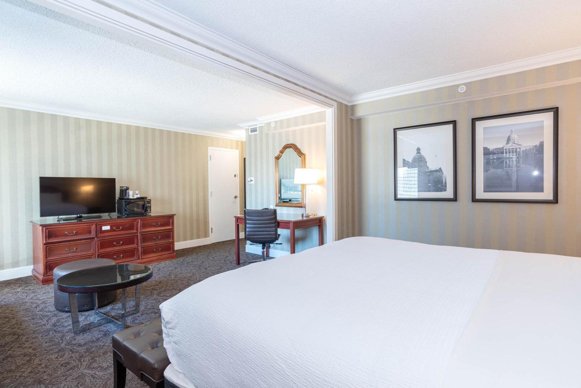 Hotel Sandman Signature Downtown Edmonton