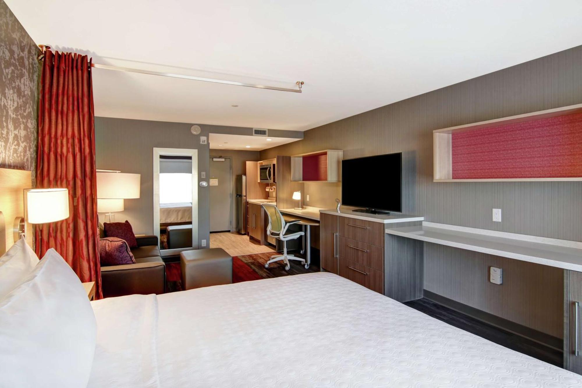 Home2 By Hilton South Hotel Edmonton