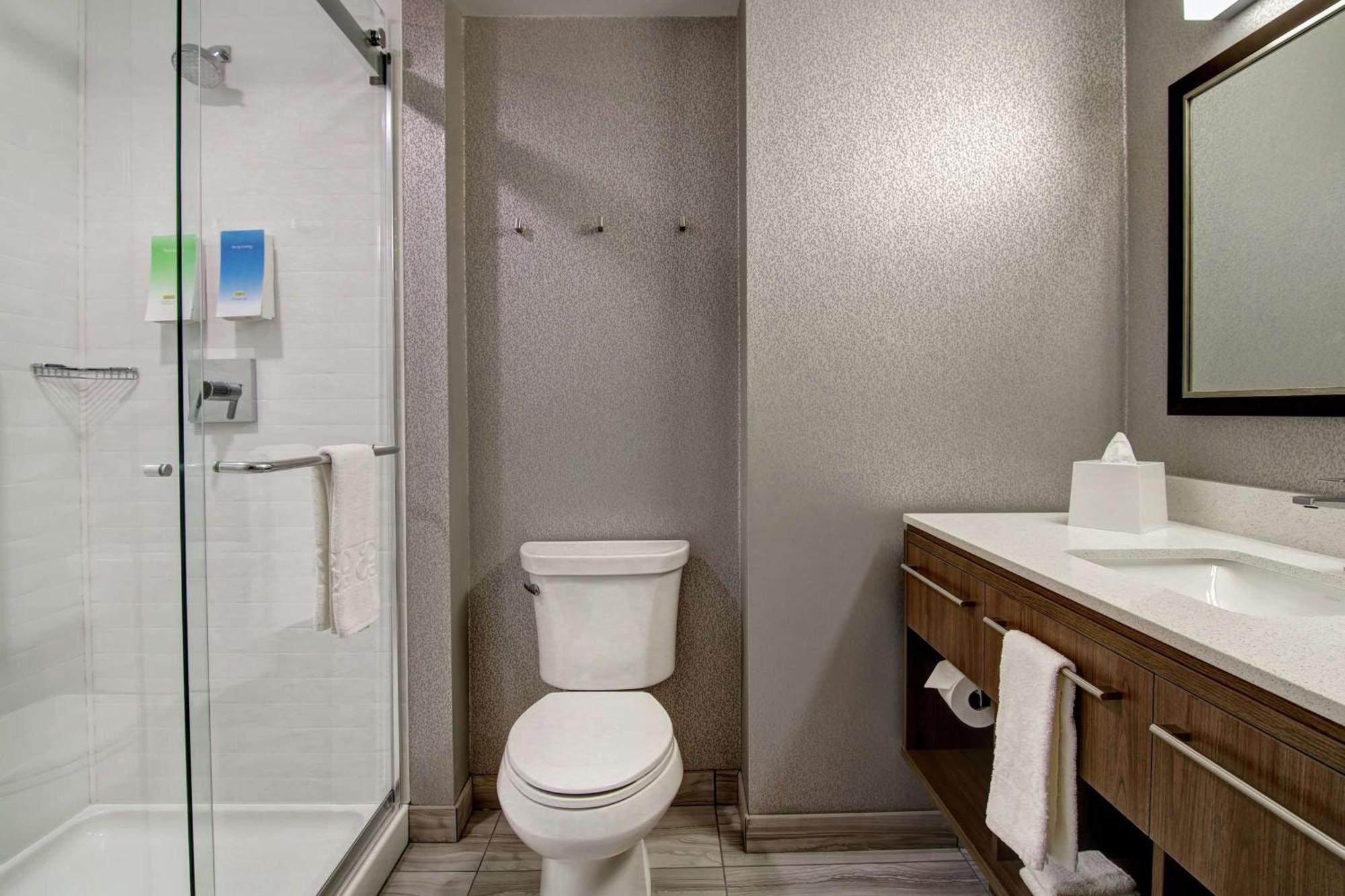 Home2 By Hilton South Hotel 3*
