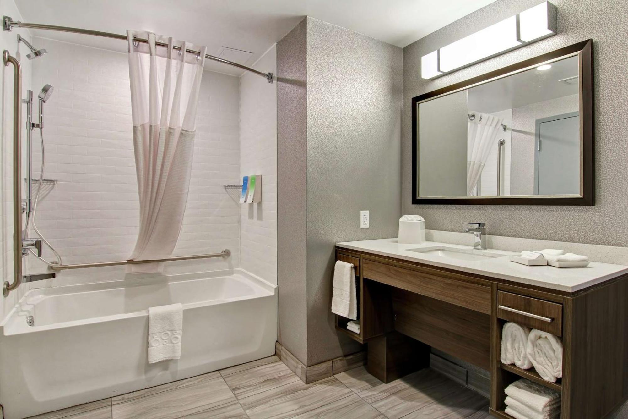 Home2 By Hilton South Hotel Edmonton