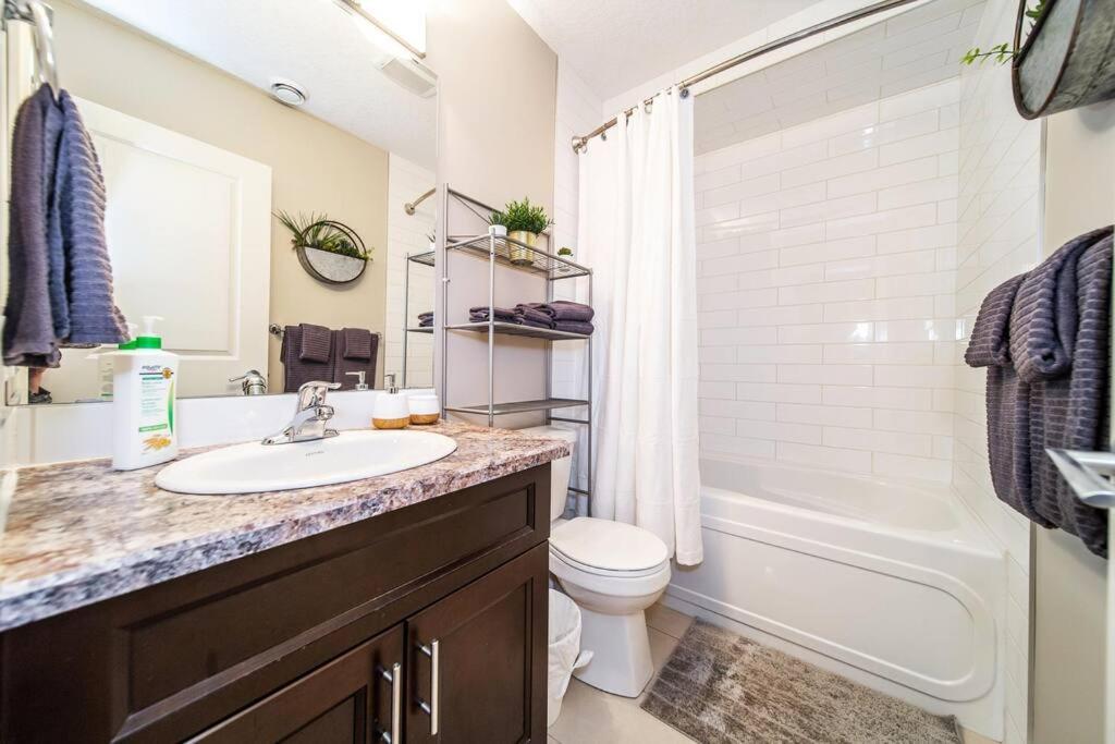 Apartment Bright Modern - Netflix - Wifi - Long Edmonton