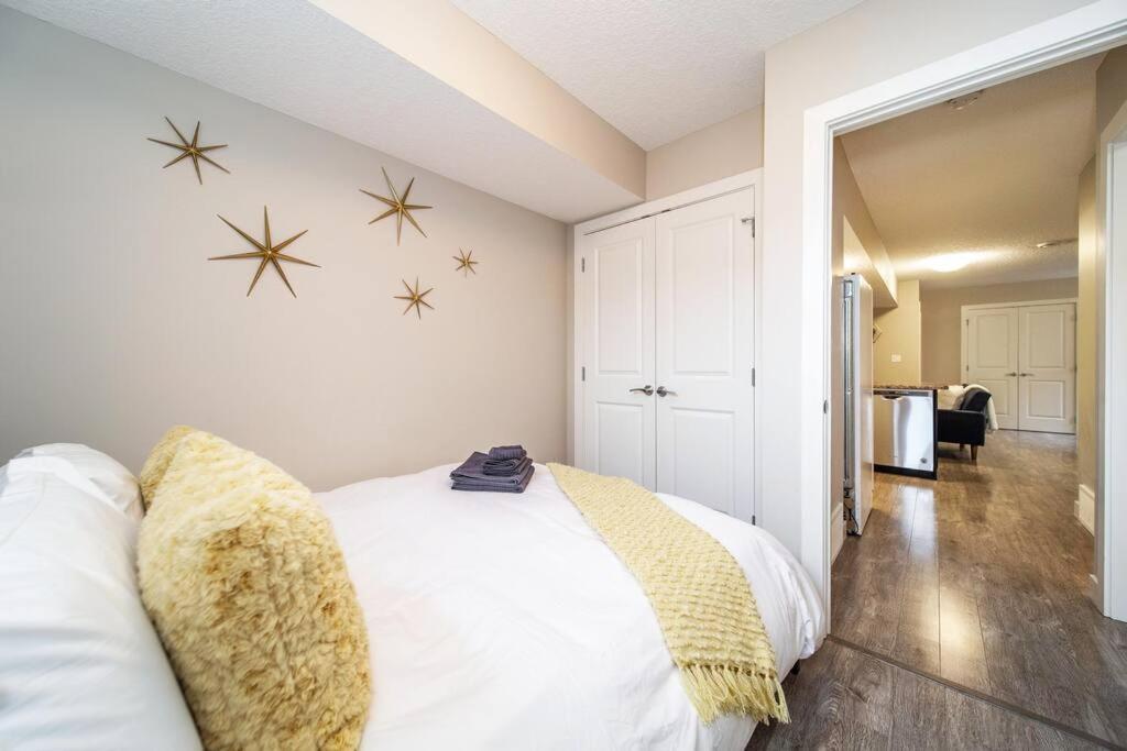 Bright Modern - Netflix - Wifi - Long Apartment