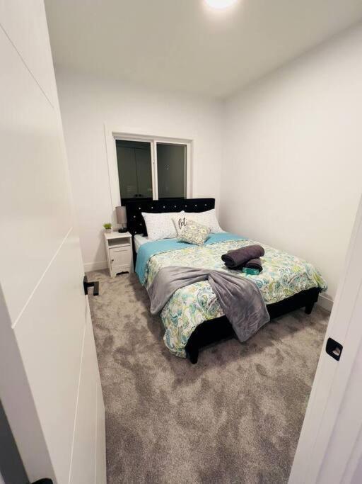 M19 Stylish Modern Downtown Holiday home *
