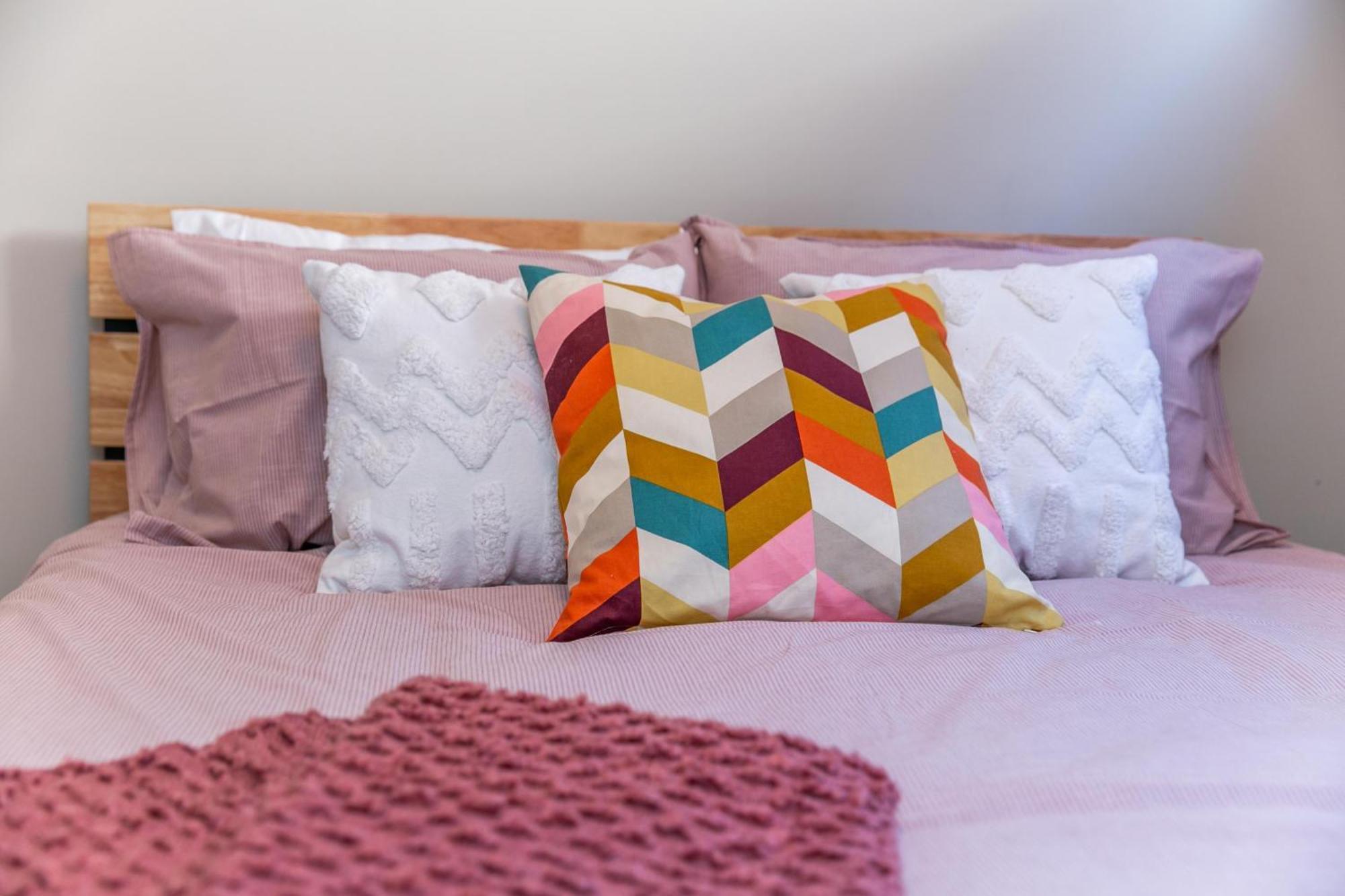 Executive - Long Welcome - Garage Parking - Free Wifi & Netflix Holiday home