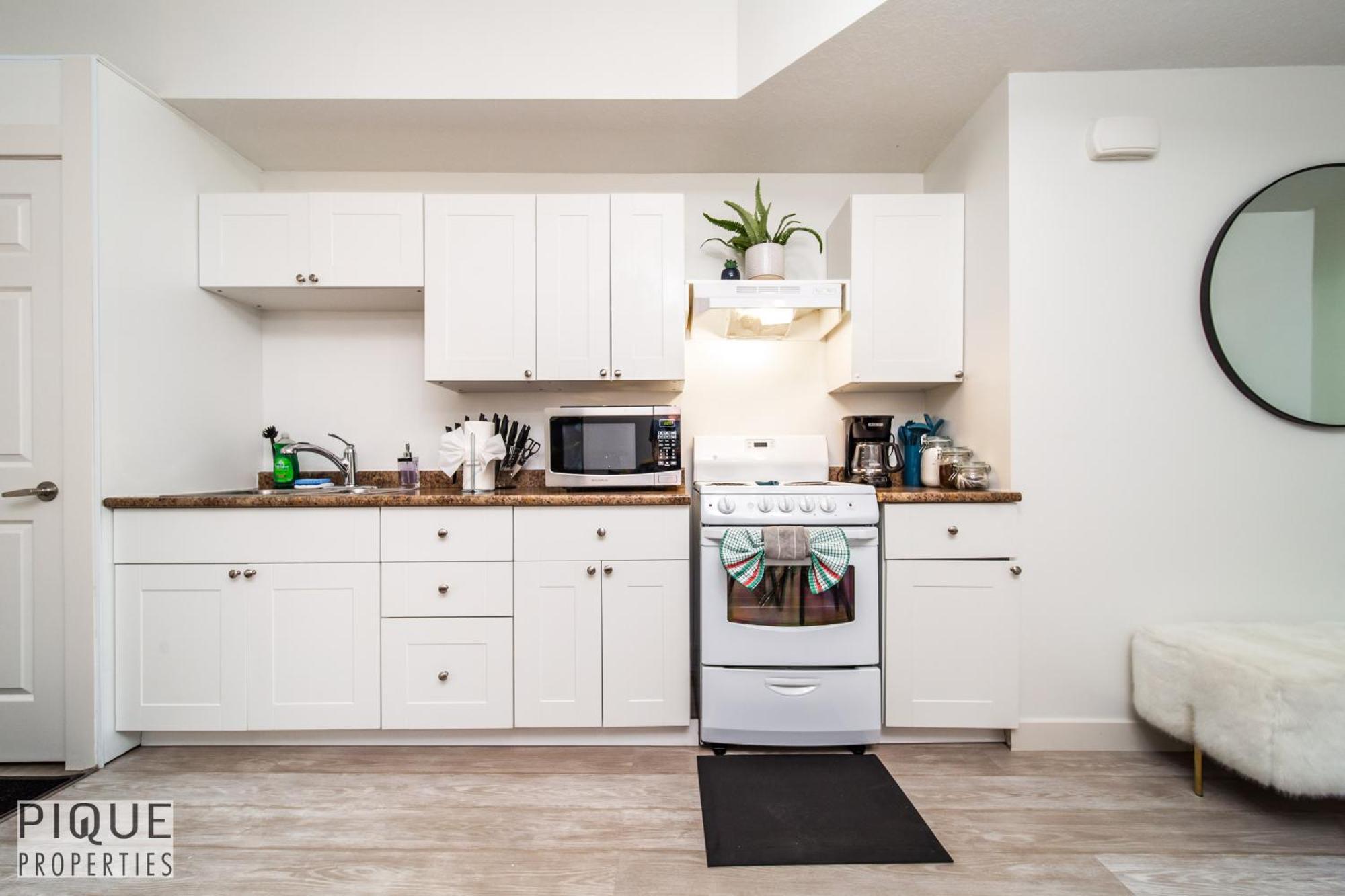 Executive - Long Welcome - Garage Parking - Free Wifi & Netflix Holiday home *
