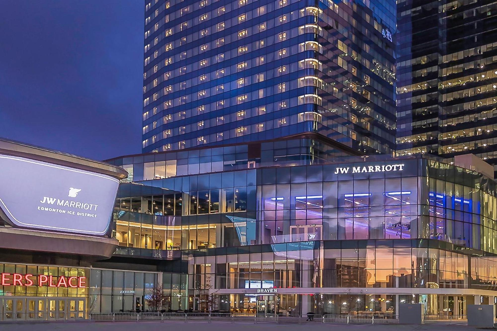 Jw Marriott Ice District Hotel Edmonton