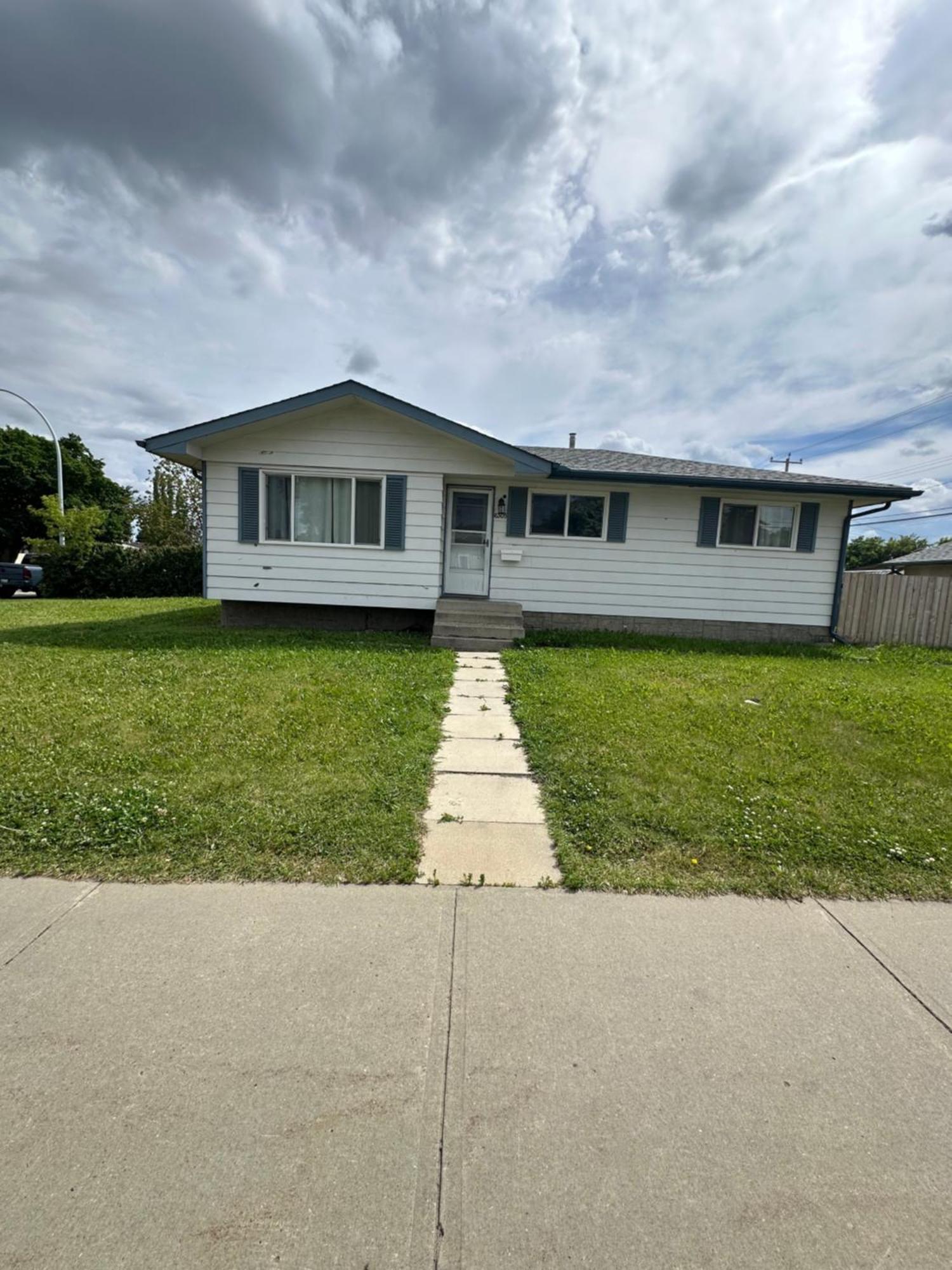 Sten Apartment Edmonton