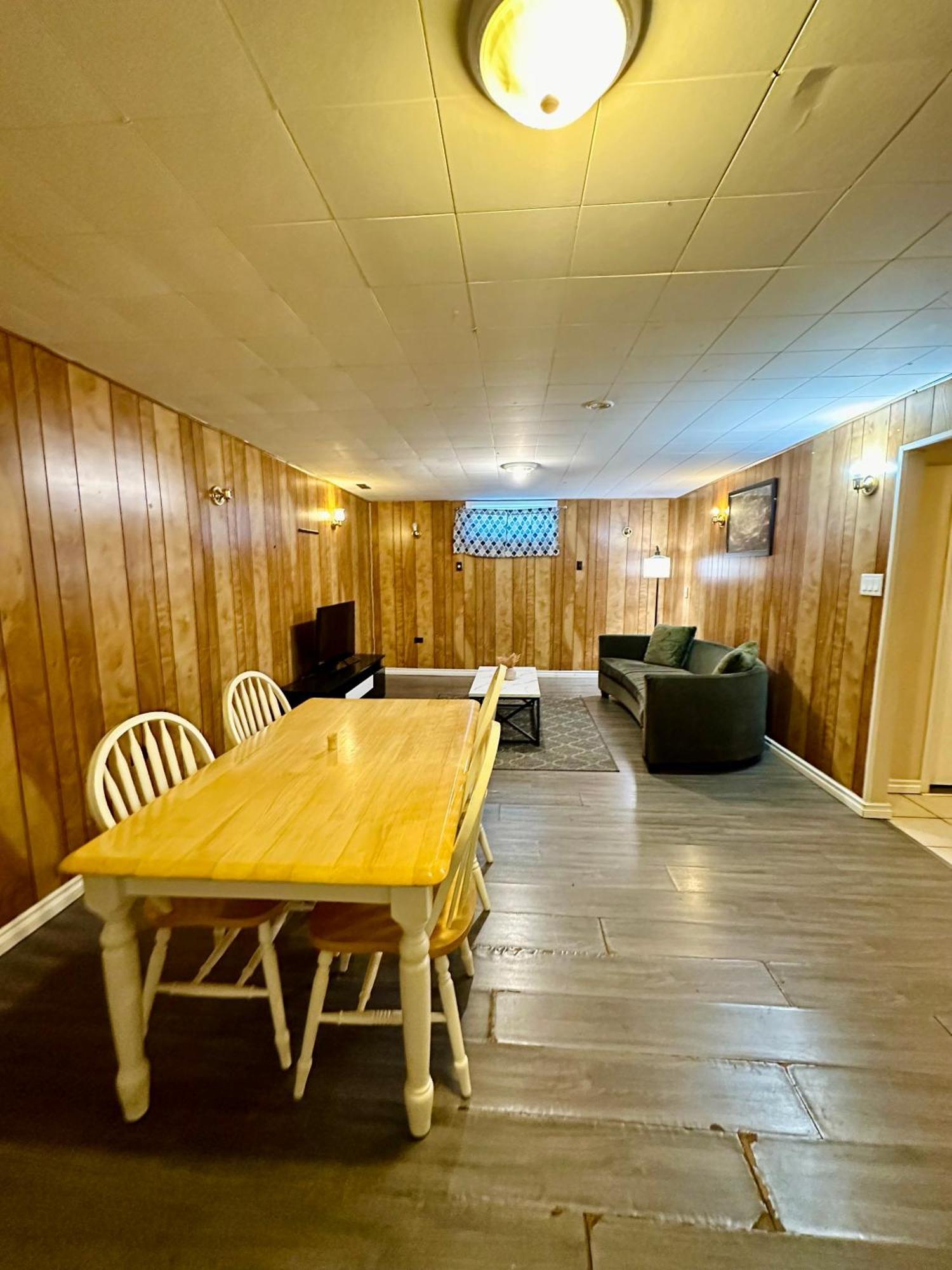Sten Apartment Edmonton