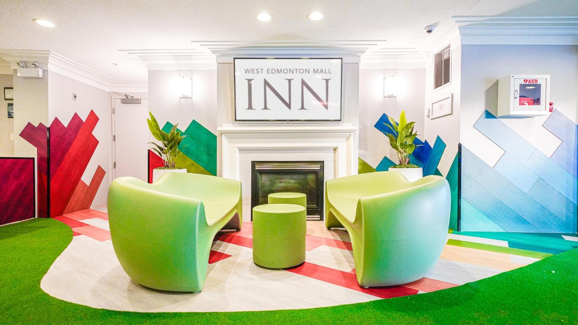 Inn West Mall