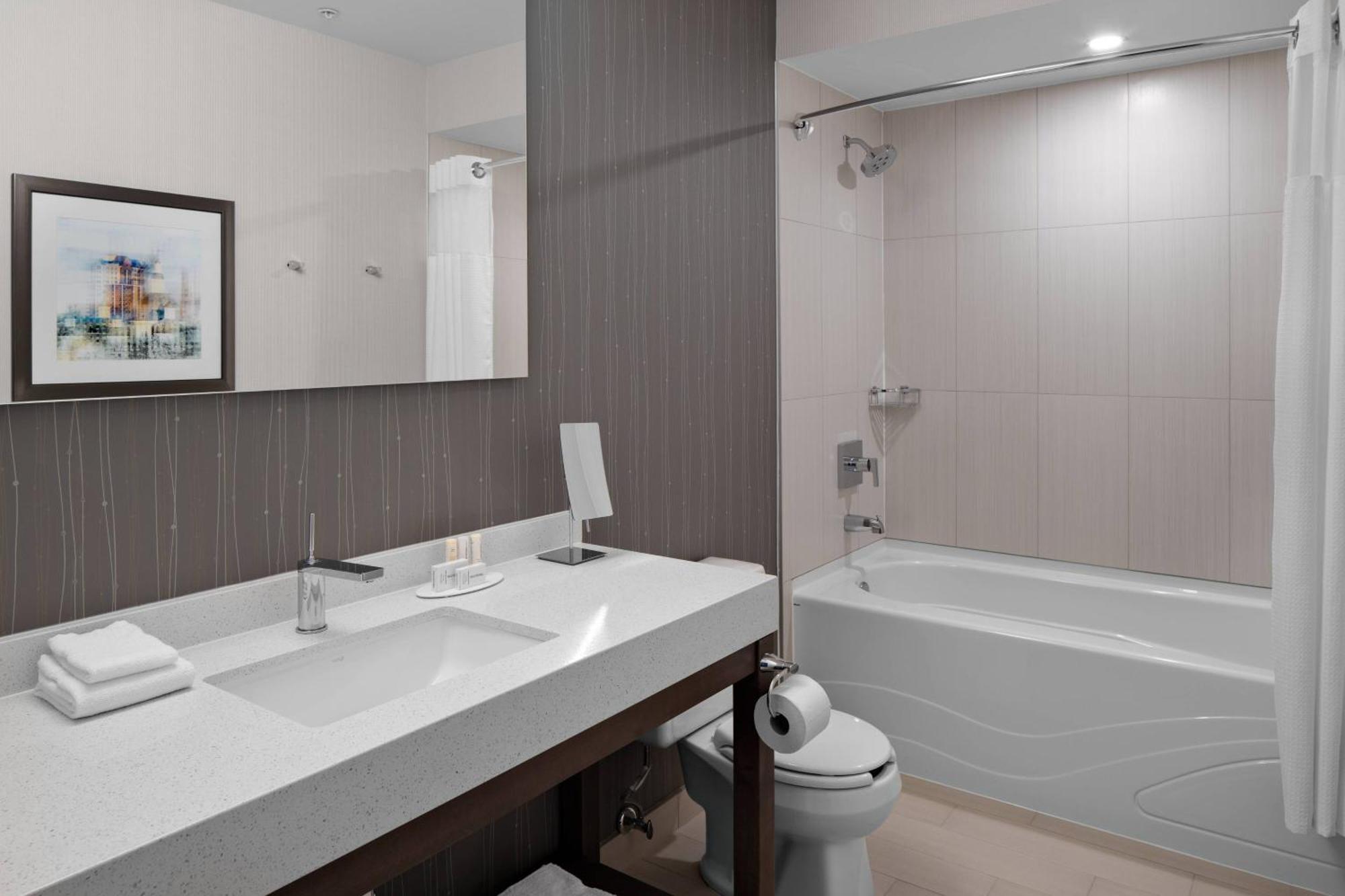 Courtyard By Marriott Downtown Hotel 3*