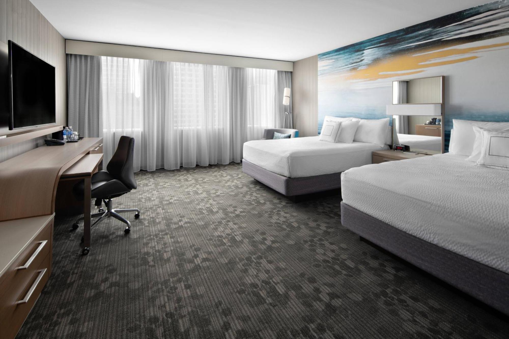 Courtyard By Marriott Downtown Hotel 3*