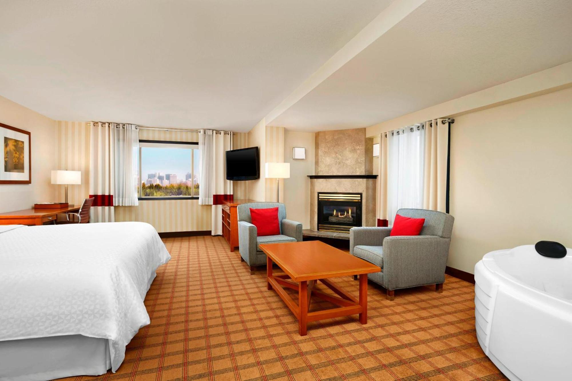 Hotel Four Points By Sheraton South Edmonton