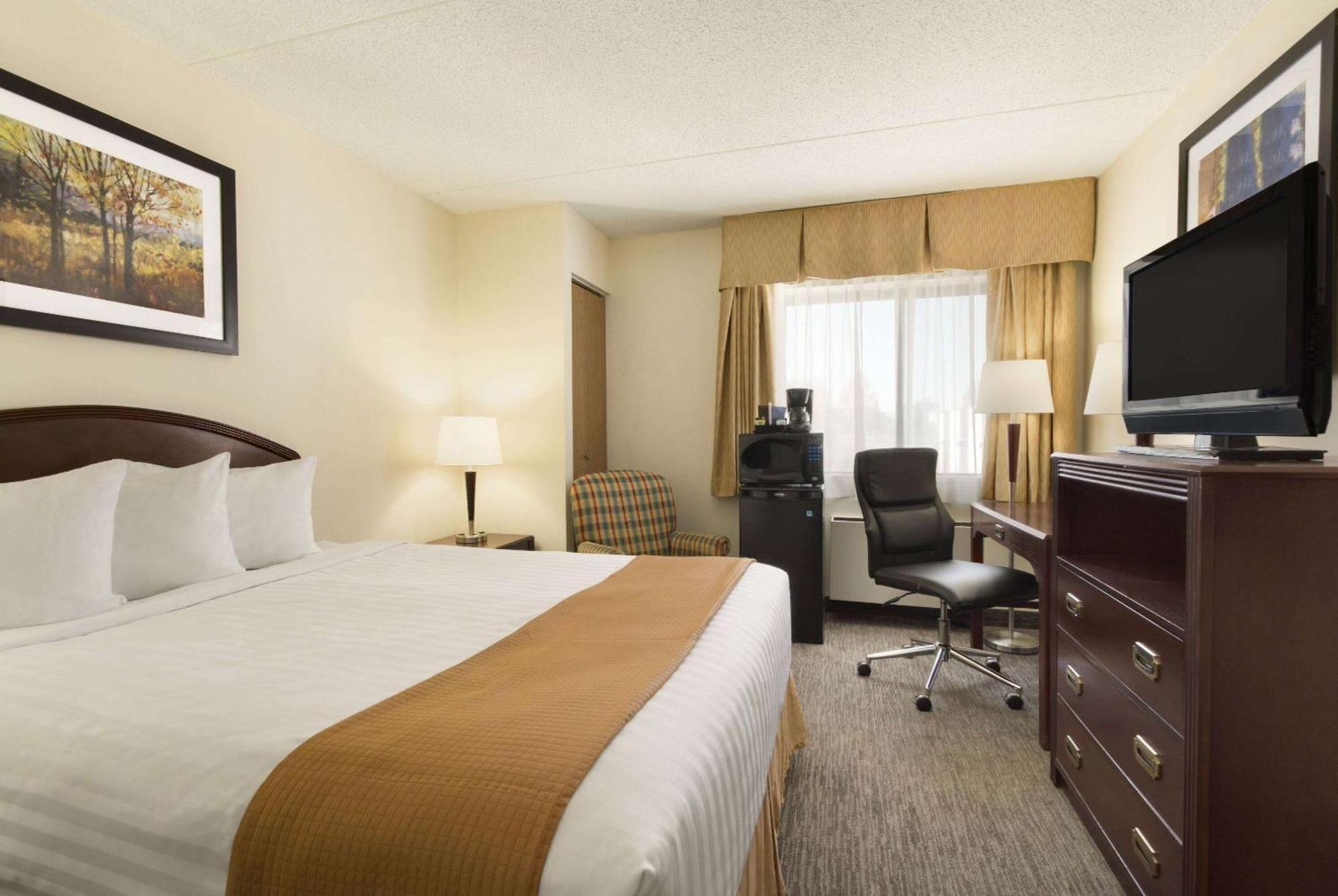 Travelodge By Wyndham South Edmonton