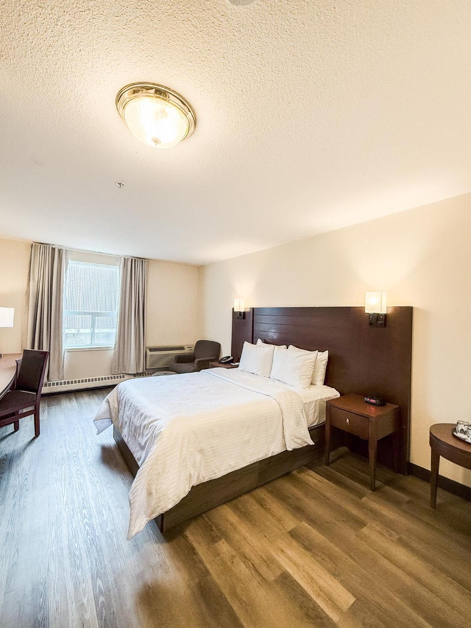 Inn West Mall Edmonton