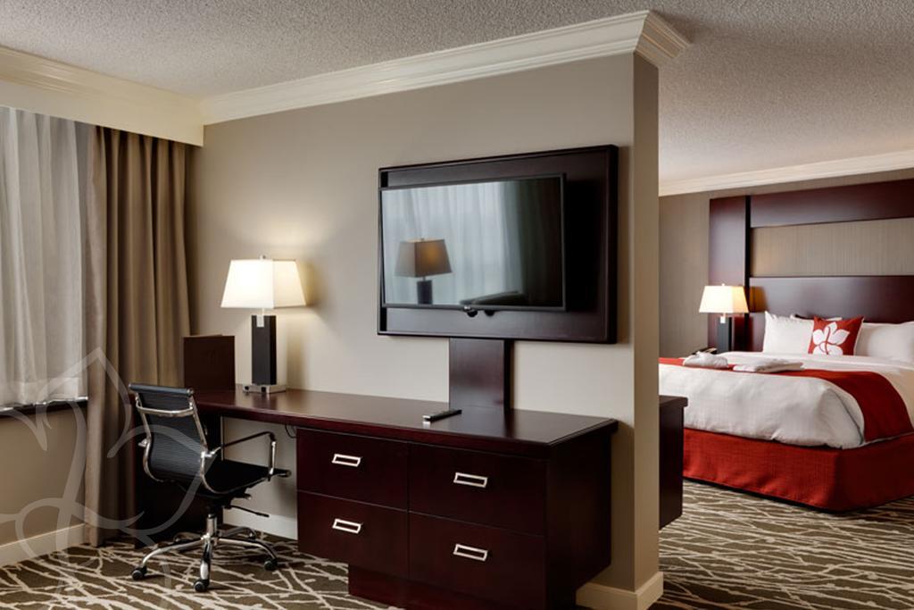 Chateau Lacombe Edmonton