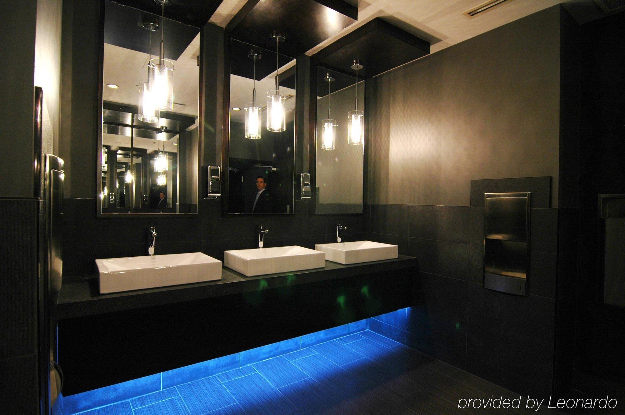 Delta By Marriott Centre 4*
