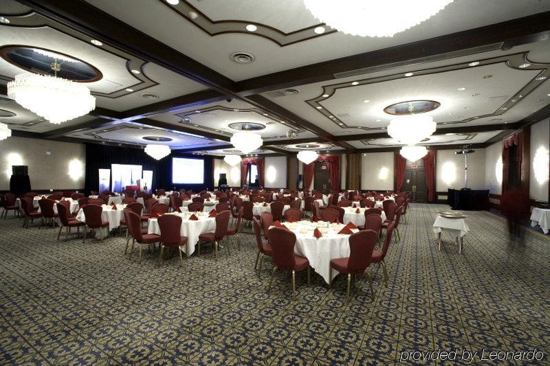 Hotel Chateau Lacombe 4*