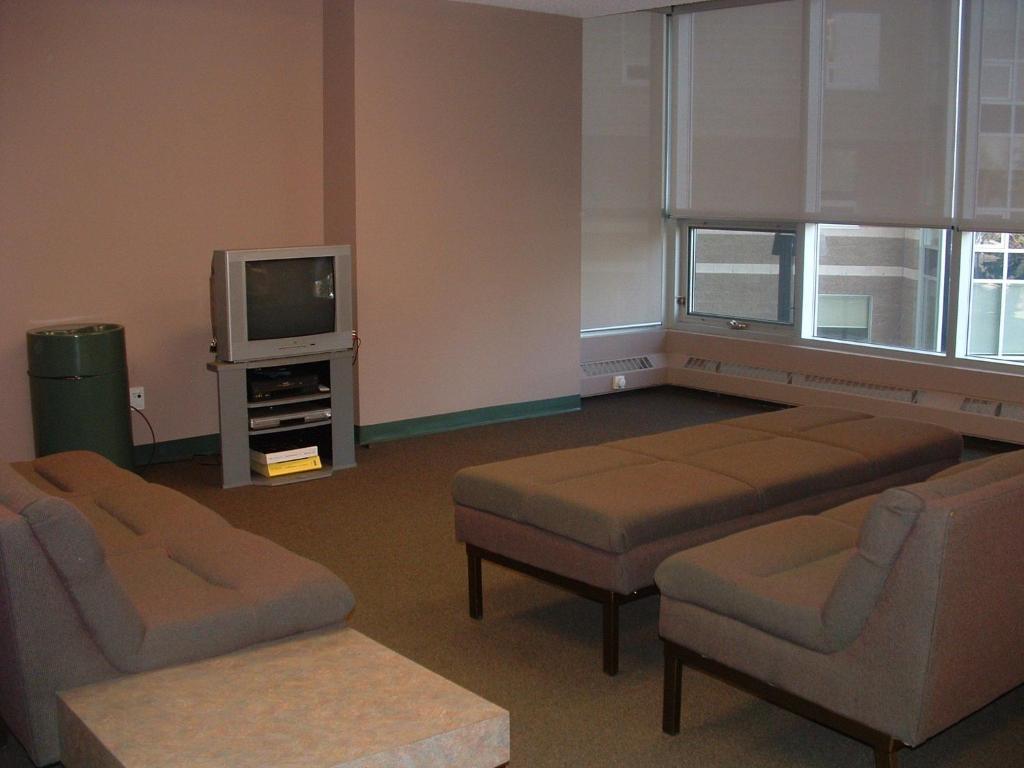 Hostel Of Alberta - *