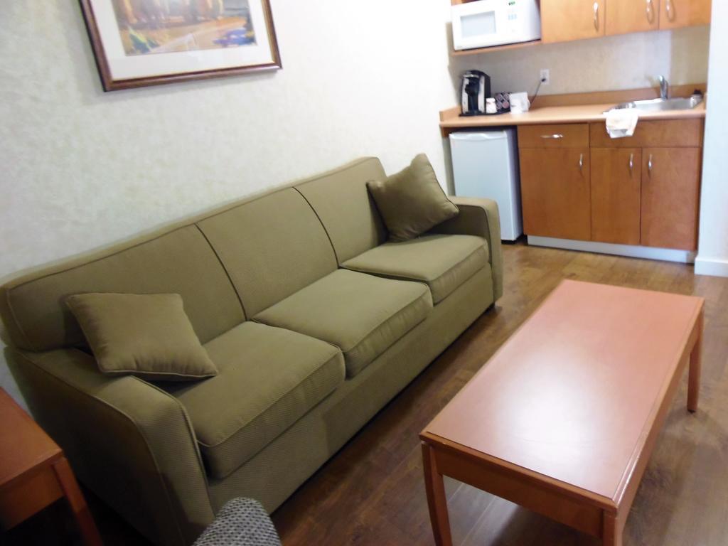 Rosslyn & Hotel 3*