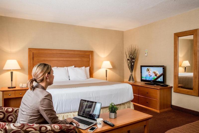 Hotel Days & By Wyndham West