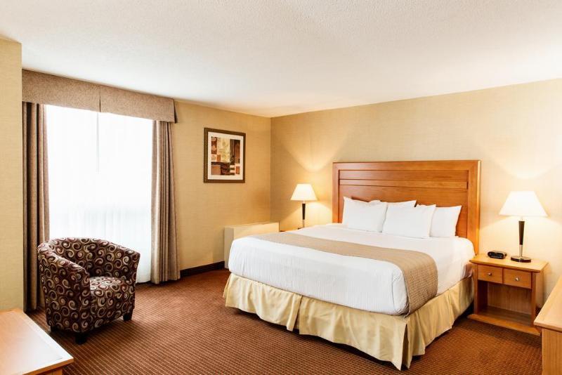 Hotel Days & By Wyndham West 3*