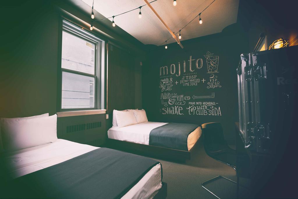 Crash Downtown Hotel