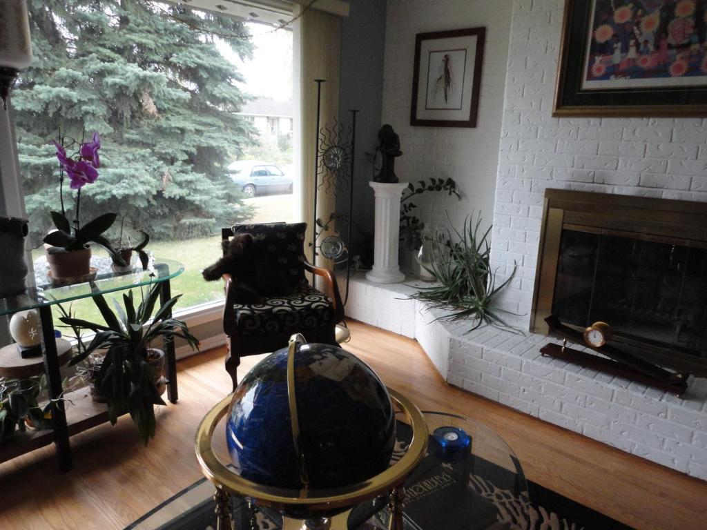 Northern Lights Bed & Breakfast Bed & Breakfast Edmonton