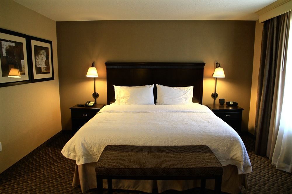 Hampton & Edmonton/west Hotel