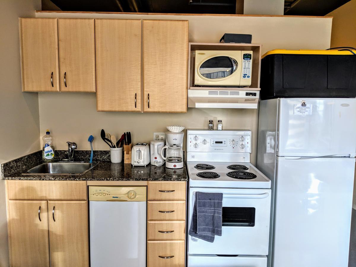 Apartment Modern Downtown Loft Near Rogers Place,shaw Conf Edmonton