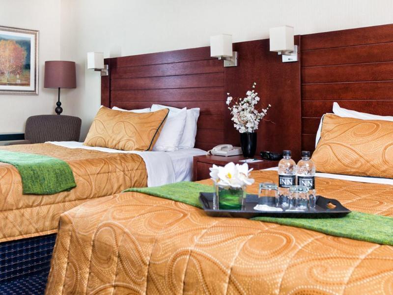 Inn West Mall 2*