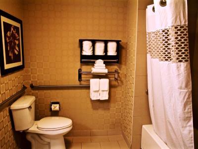 Hotel Hampton & Edmonton/west 3*