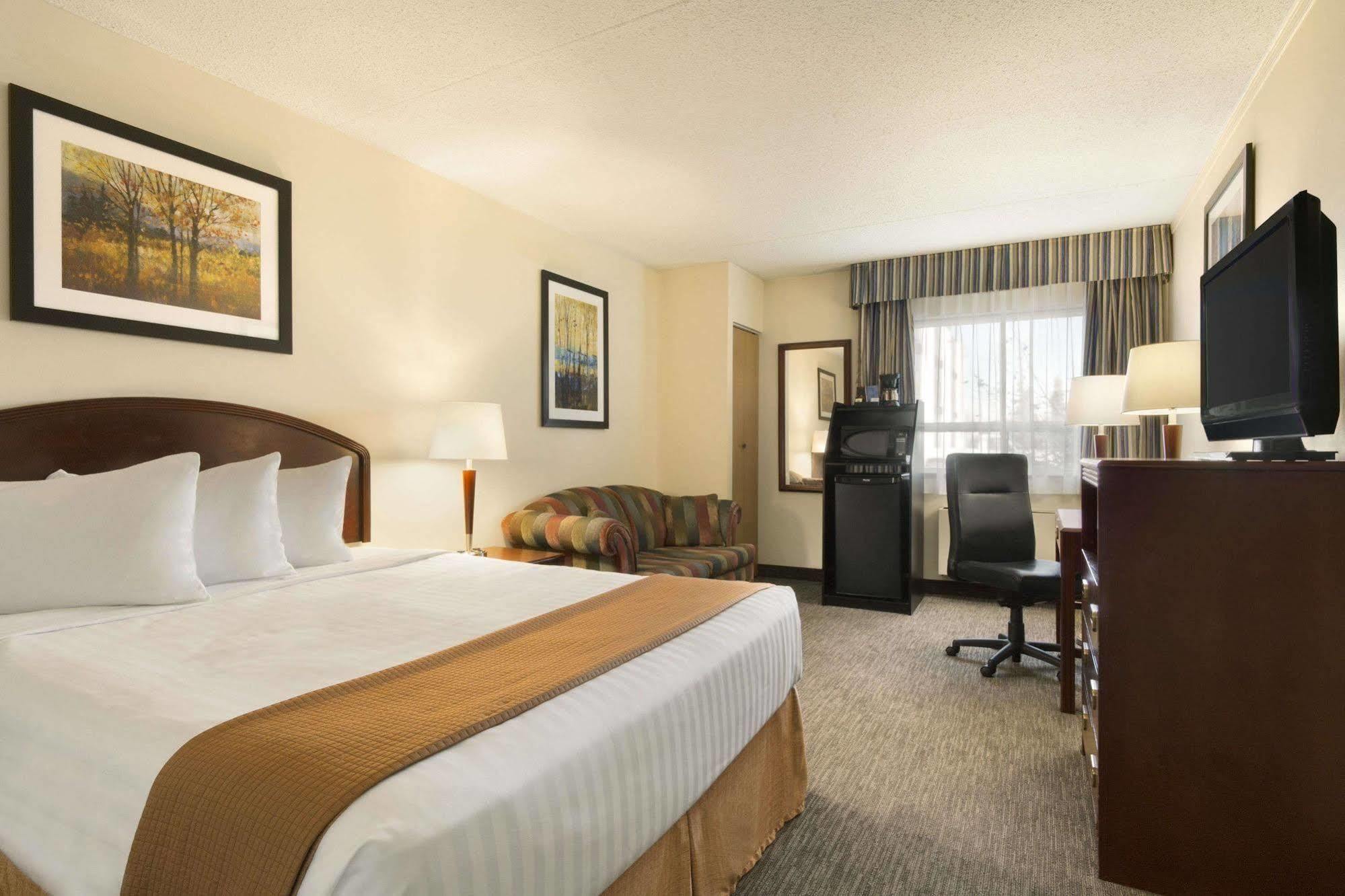Hotel Travelodge By Wyndham South 3*