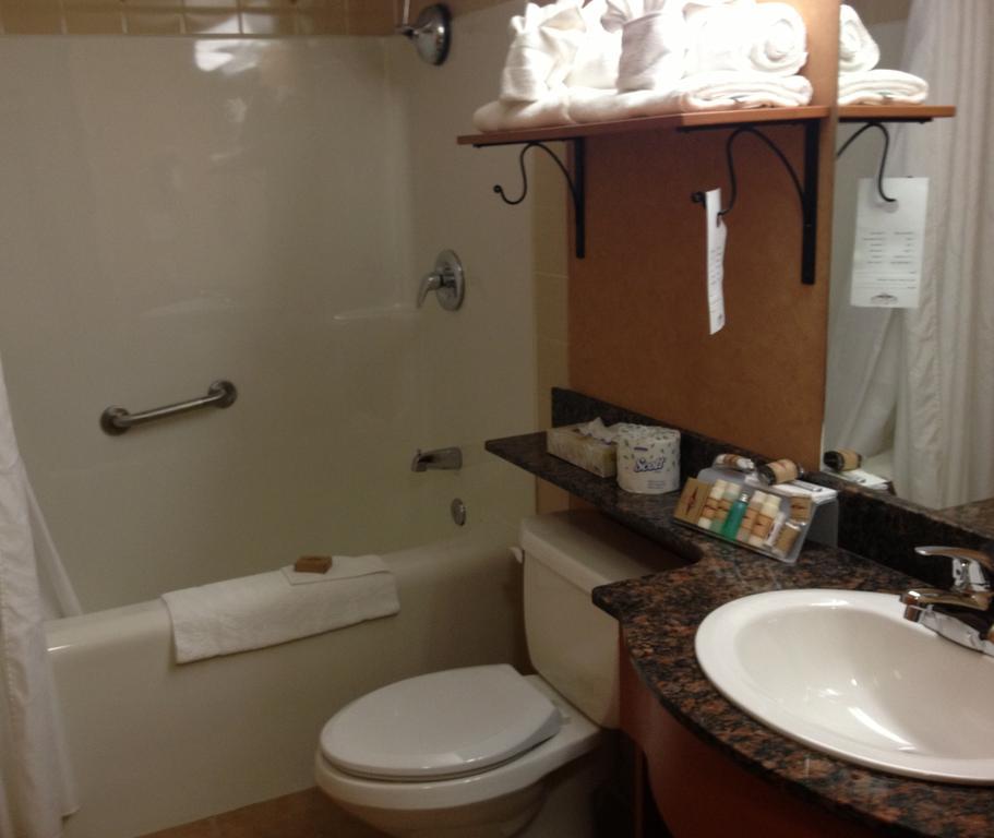 Rosslyn & Hotel Edmonton