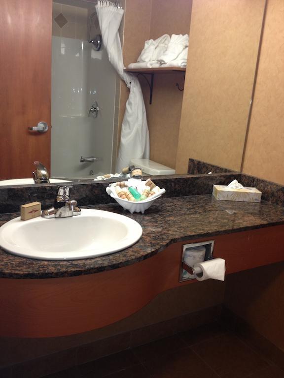 Hotel Rosslyn & Edmonton
