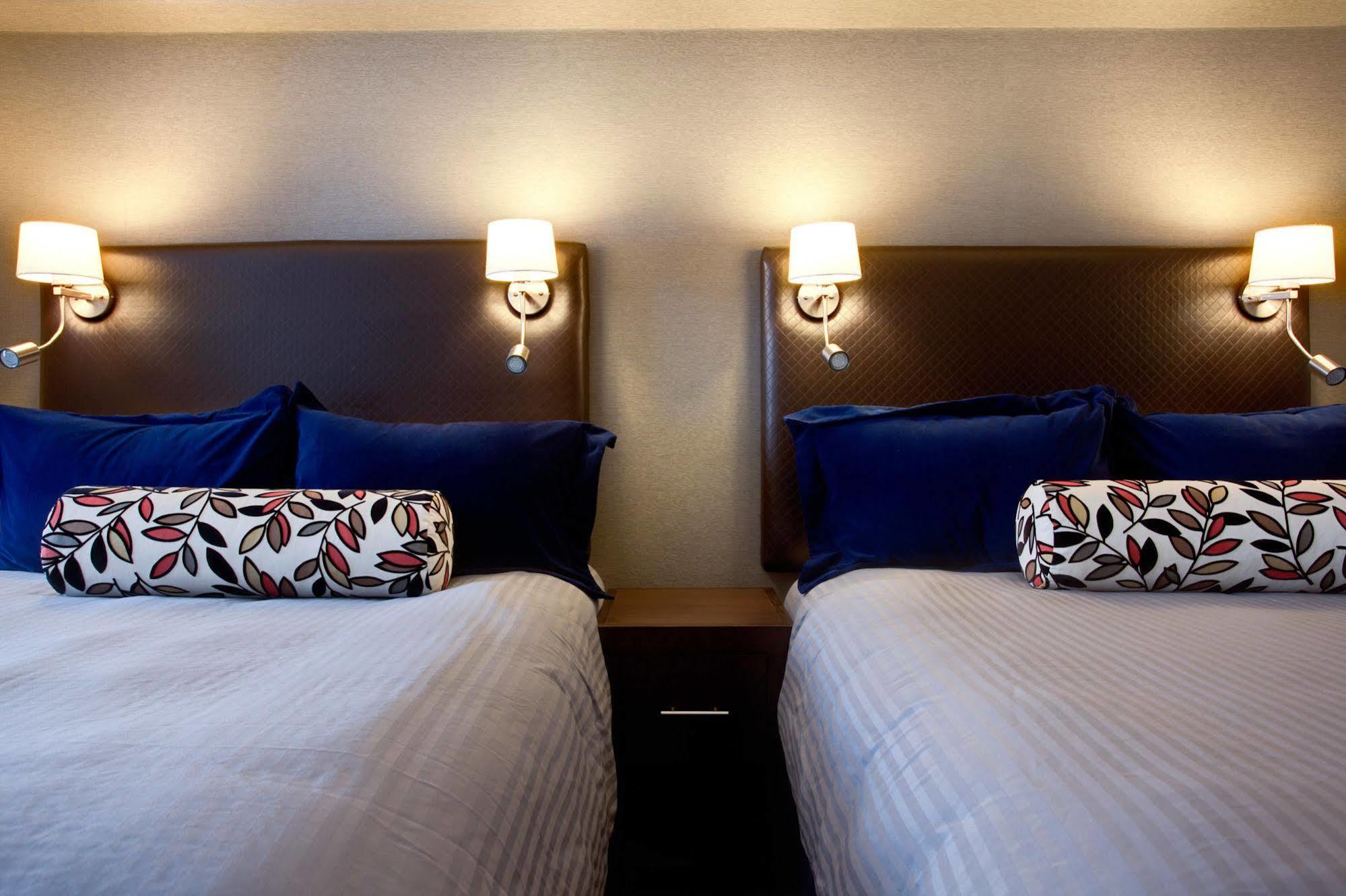 Sandman Signature South 4*